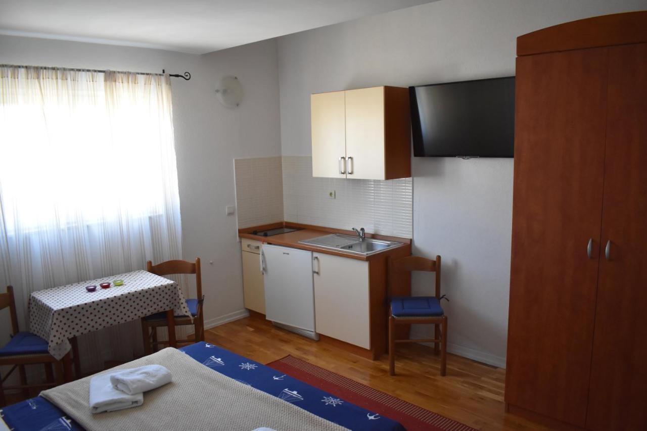 Apartments Bombonin Makarska Exterior foto